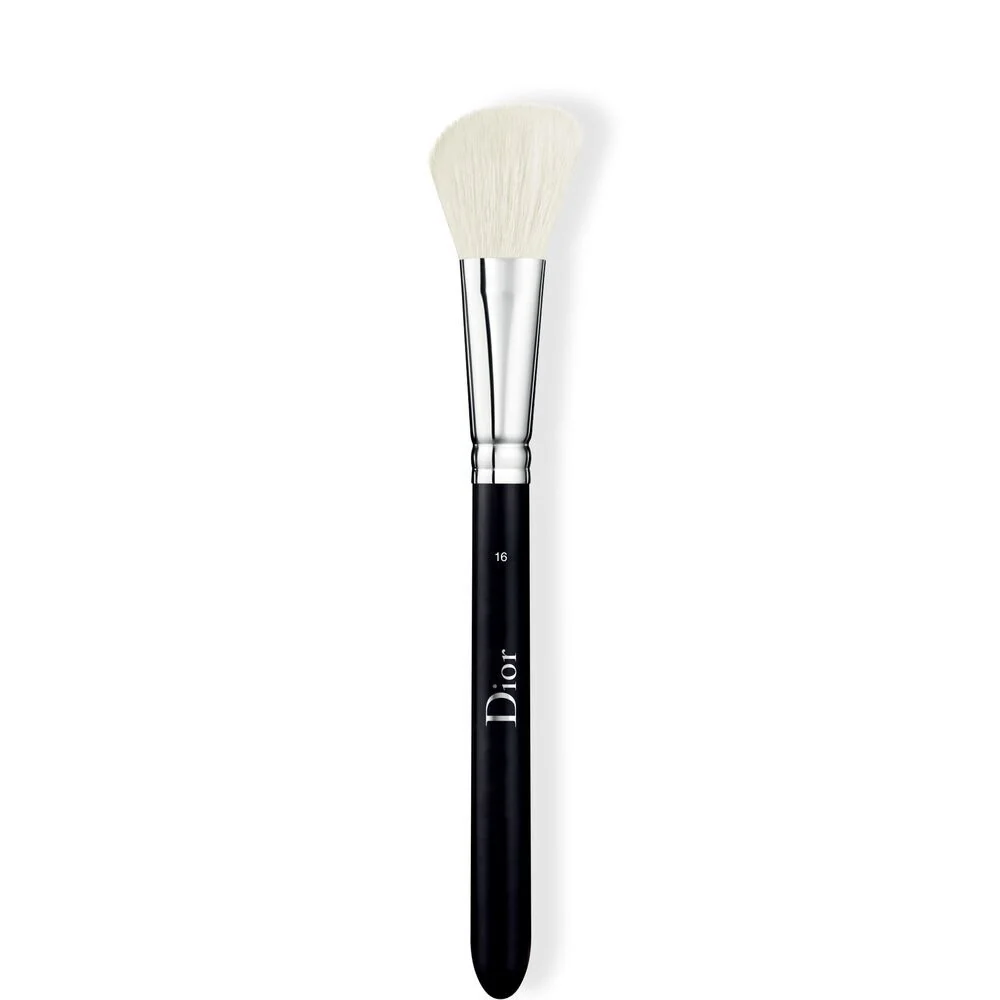 BACKSTAGE Blush Brush N° 16