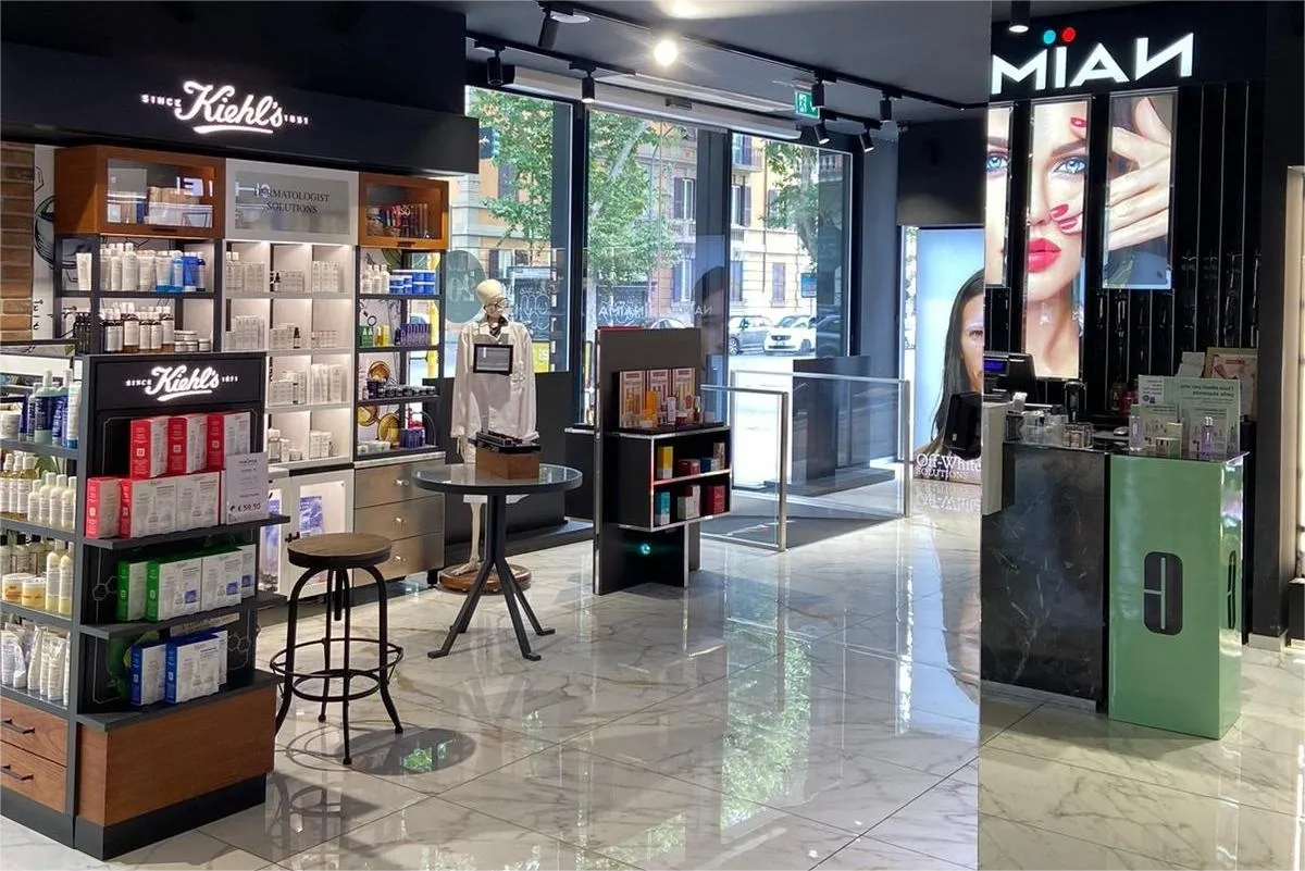 Inside the Naïma boutique